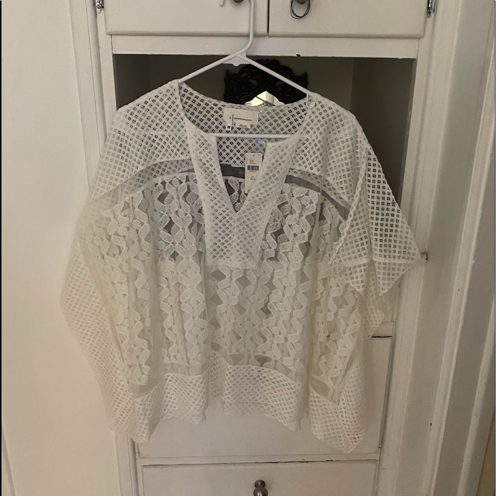 Anthropologie - OS - white, gauzy top, super cute over a tank w/jeans or shorts